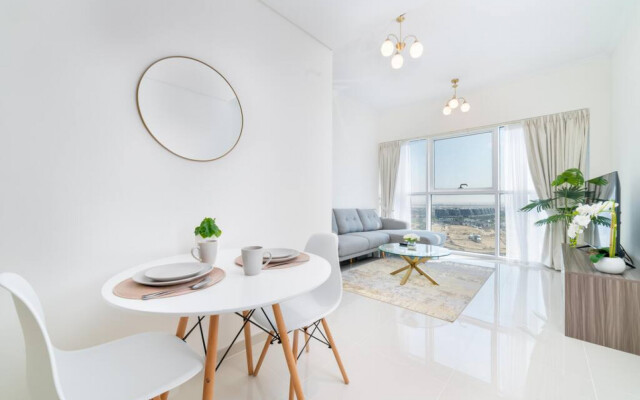 Immaculate 1BR apartment at Carson C