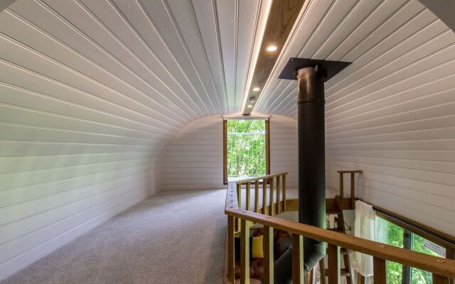 Extraordinary Huts