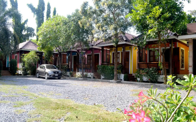 Toffee House Resort