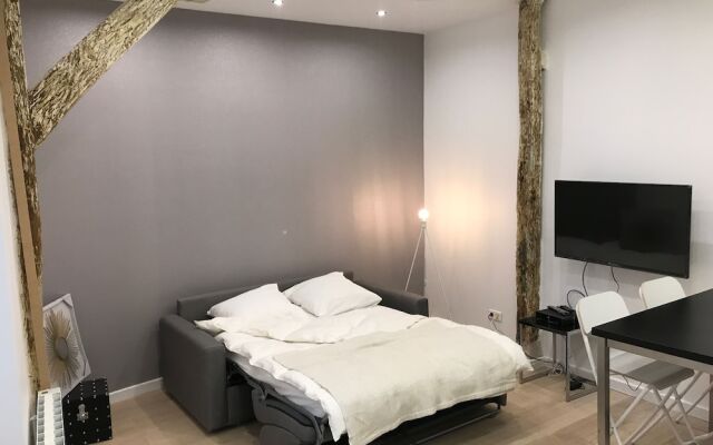 Exclusive New Apartment Heart Paris