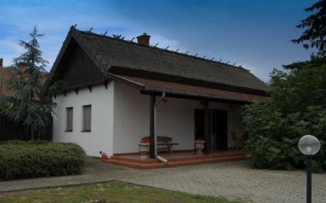 Szarka Ház Csongrád