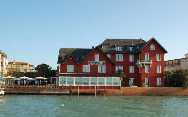 Villa Laguna