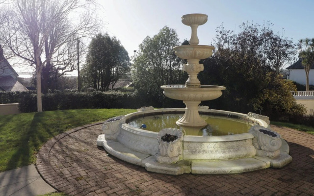 Apartment 7 Mansion House