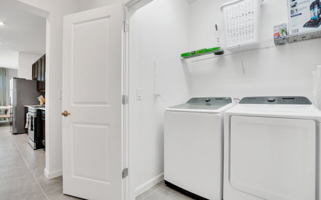 2505SHANTI, Kissimmee, US