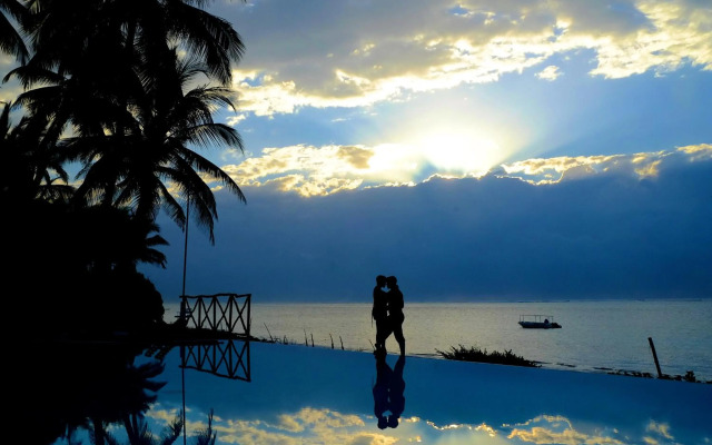 Voyager Beach Resort