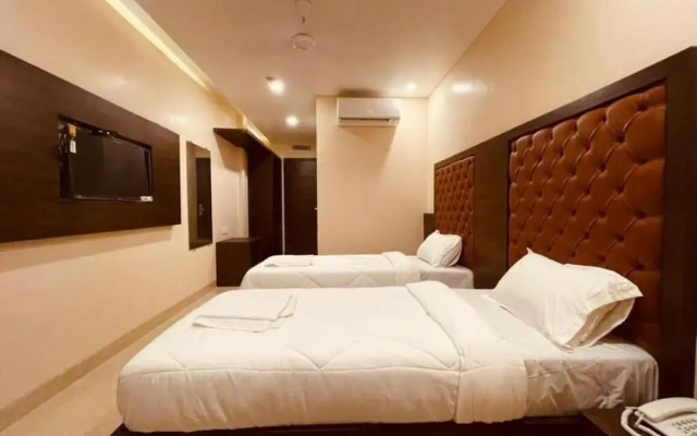 Capital O 80951 Hotel New Radsson Suite