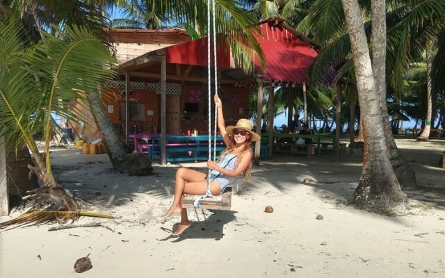 Private bedroom on paradise San Blas Island - Meals Included