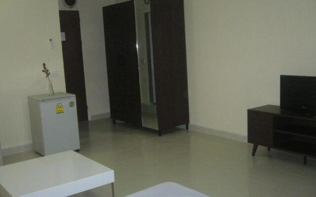 Room-chan Kim Don Mueang Guest House Tri