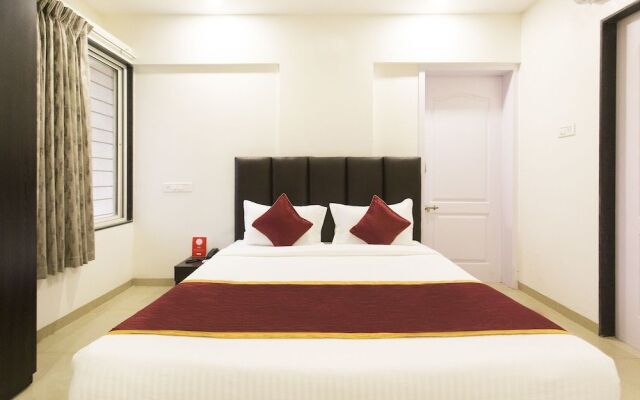 OYO 10269 Apartment Nine Blossoms