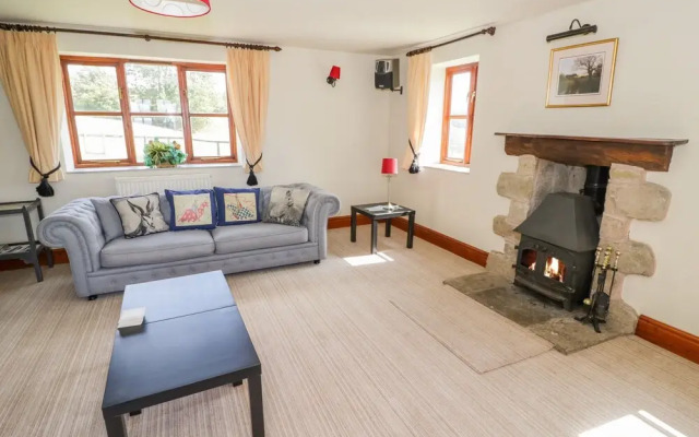 Hollywall Cottage
