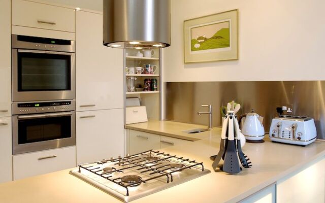 Luxury Central Old Town Suite Edinburgh