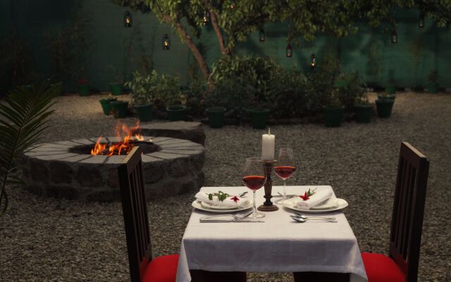 Bhikampur Lodge By Howard