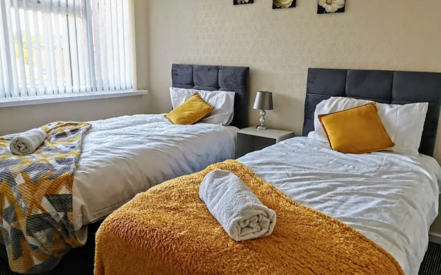 3bed Full House - Free Parking - Family Friendly!