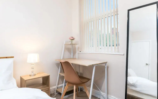 Lovely 2 bed House in Nottingham