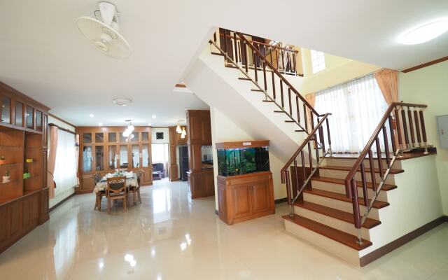 Lana Pool Villa