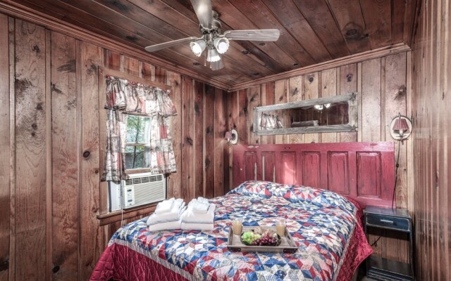 412apvillage12avncb - Cozy Cabin