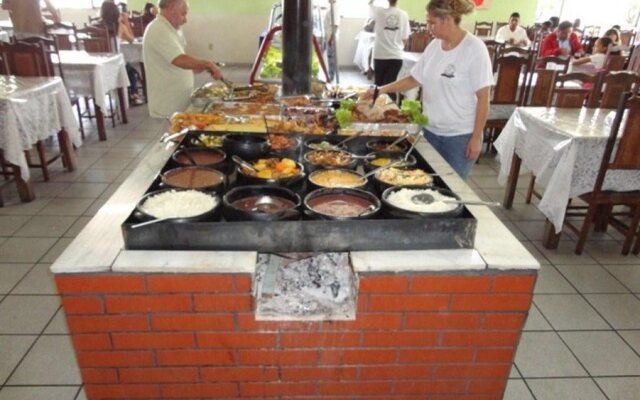 Hotel Cristo Rei 611