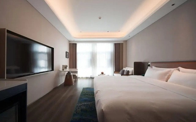 Days Hotel By Wyndham Leshan Downtown