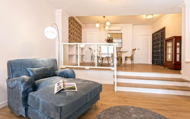 Stunning 2BD Apartment with City Views. San Pablo