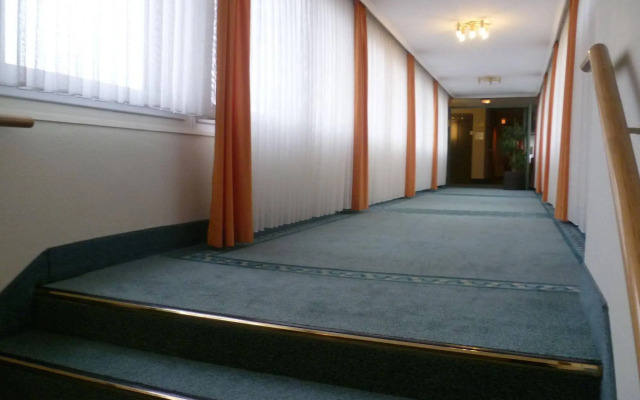 AVIA Hotel