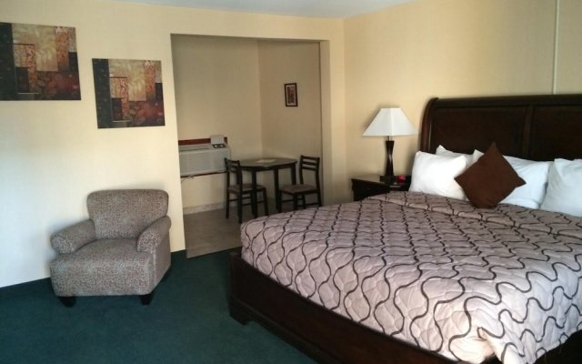 Pacer Inn And Suites Delaware