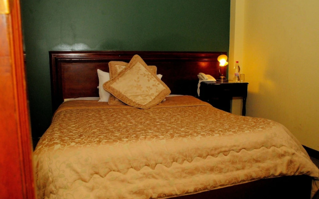 Colony Inn Hotel