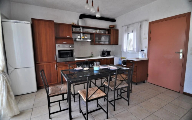 Zennova 15 Naftilos Family Summer House