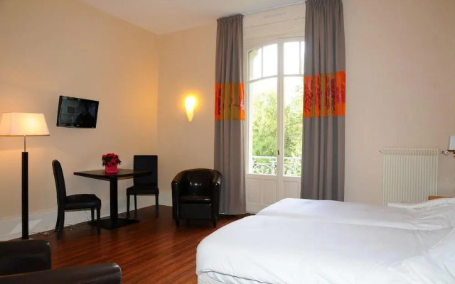 Les Thermes & Le Metropol