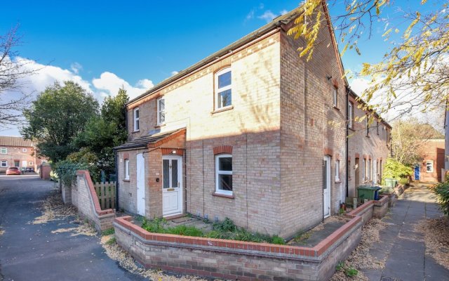 Russell Lodge 5-Bedroom House