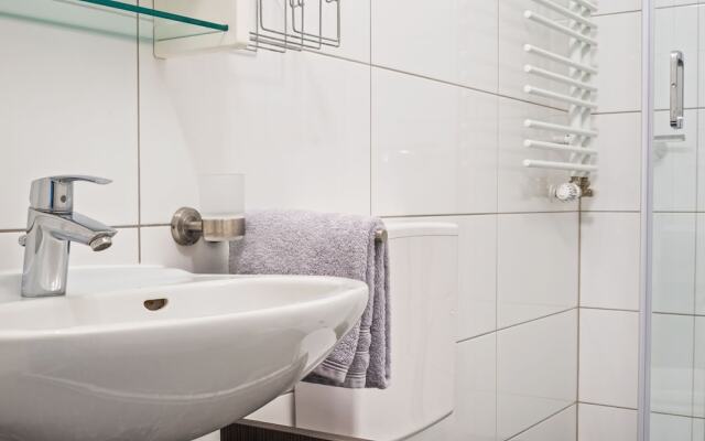 Lovely Apartment in Duisburg near Forest