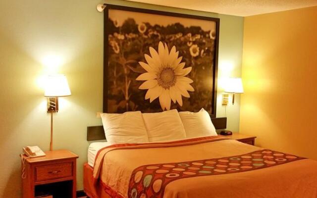 Super 8 Baltimore Essex Area