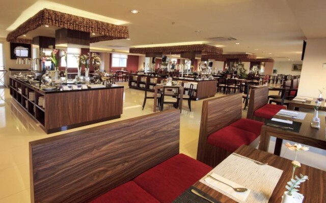 RedDoorz Apartment @ Manyar Street