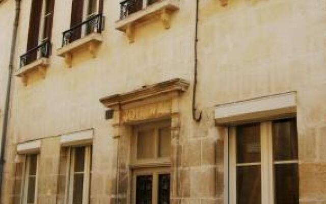 Au 9 rue de la Paix, Maison d Elisabeth