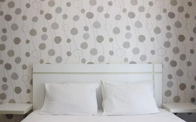 Quiet Studio Room @ Grand Asia Afrika Apartment