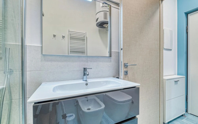 Merlo E - town center & private parking