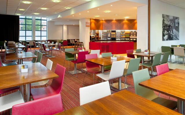 Holiday Inn Express London City by IHG