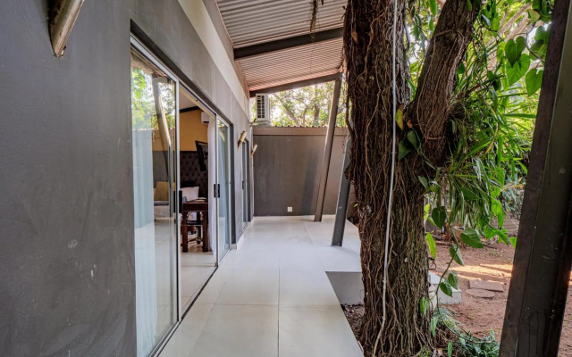 Private Studio flatlet, Uncapped Wifi, Netflix,Full DSTV