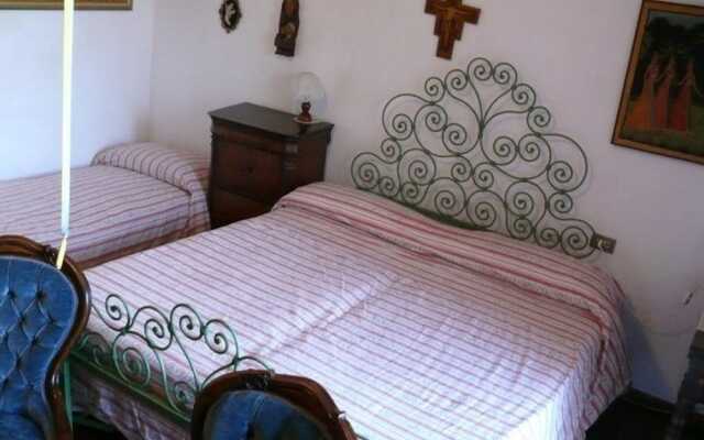 Le Acacie Felici B&B