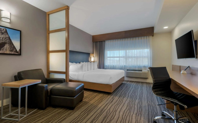 Best Western Plus Sawridge Suites