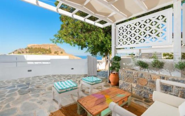 Lindos Above chill out bungalow
