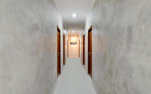 Super OYO Capital O 90983 Harmony Easy Stay