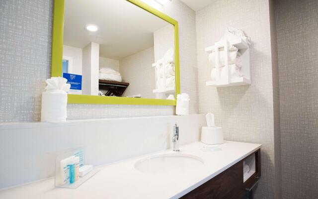 Hampton Inn & Suites St. Clairsville