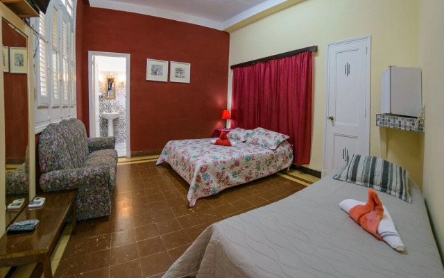 Hostal Leonel