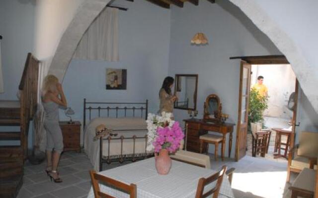 Lito House