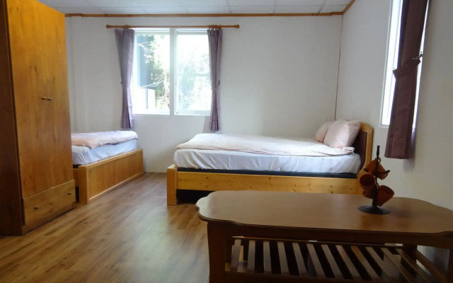Shan Shui-Yuan Vege Guest House