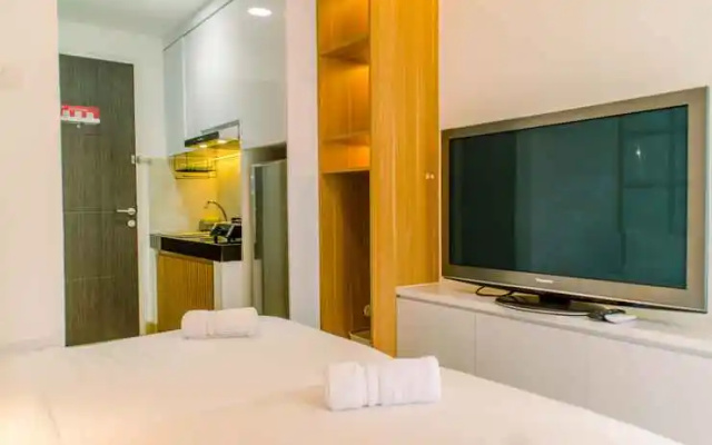 Homey and Cozy Stay Studio Room at Serpong Garden Apartmen – Guest Rooms – Legok