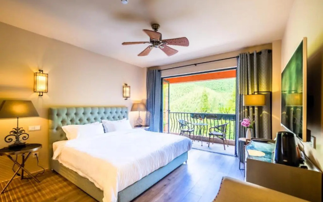 Arcadia Resorts