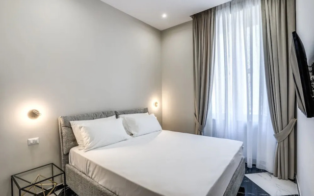 Pink Rose in Naples With 1 Bedrooms and 1 Bathrooms