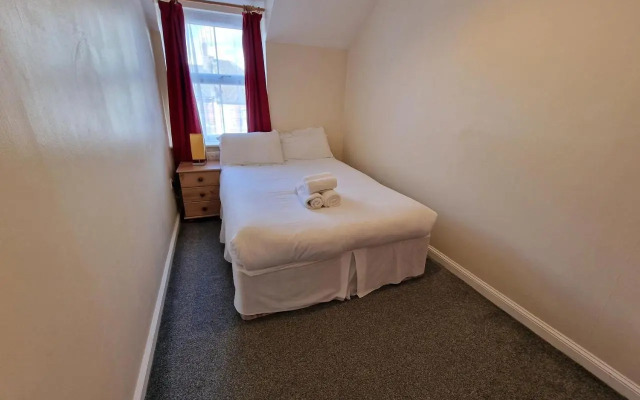 Town or Country - Jessie Terrace House B