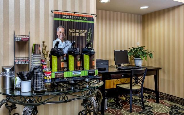 Cobblestone Inn & Suites - Vinton